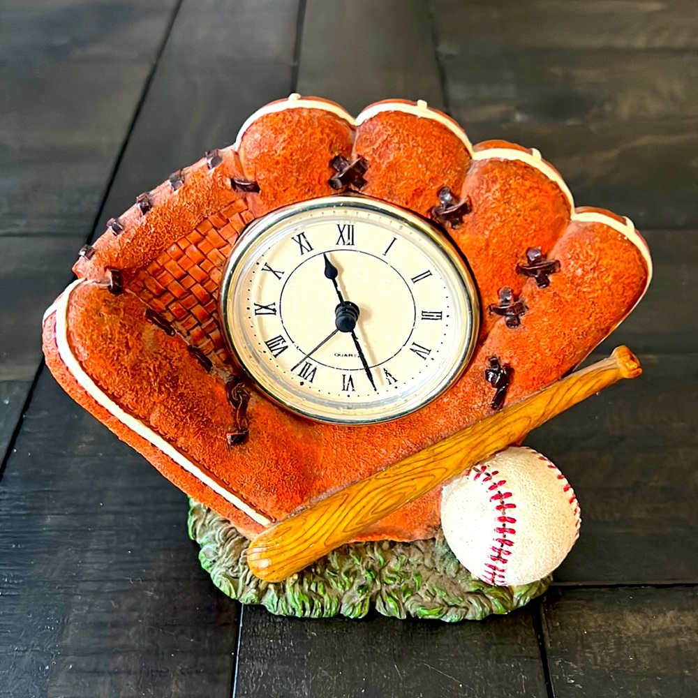 Baseball clock - like new!
